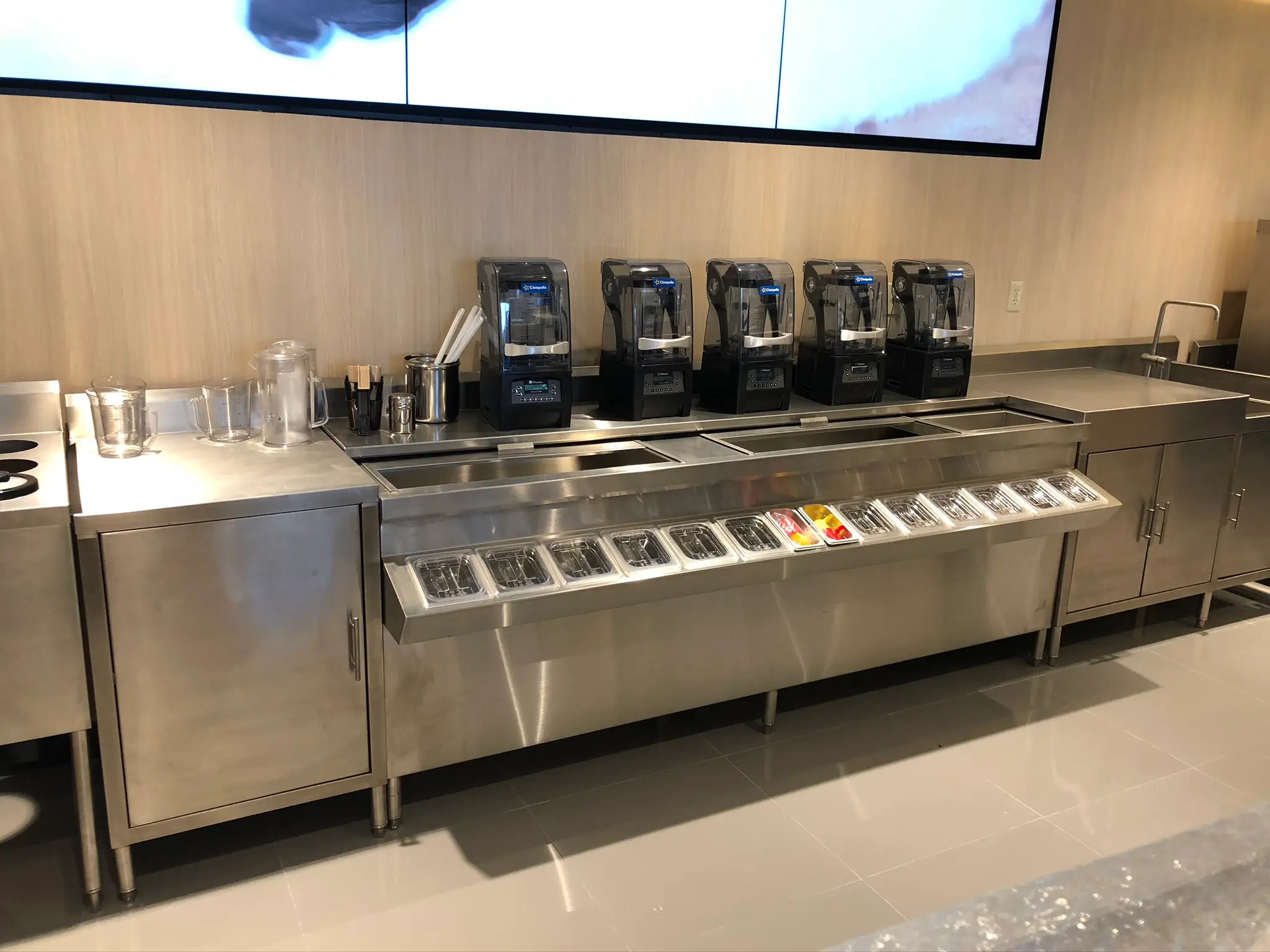 Moblek Stainless Steel — cocinas industriales y mobiliario de acero inoxidable