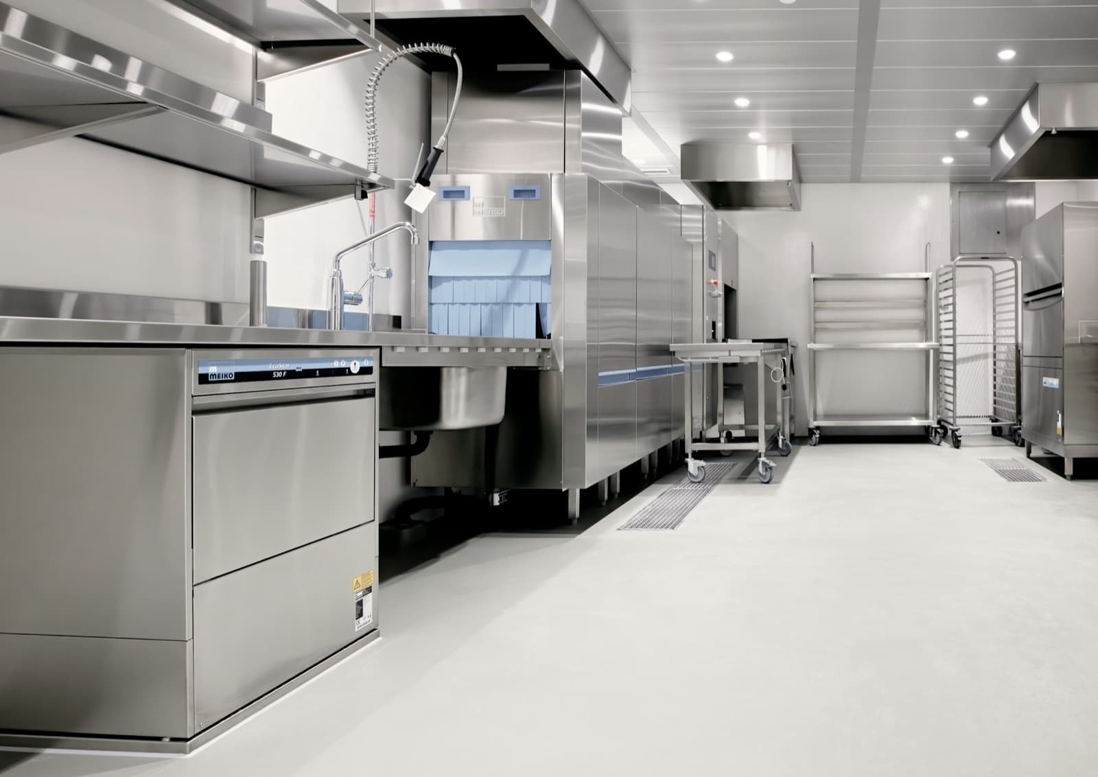Cocina industrial de acero inoxidable
